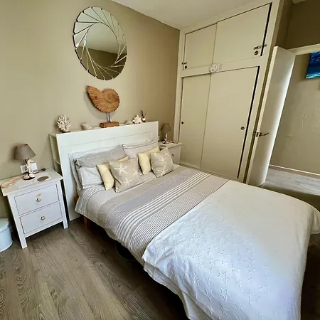 Driftwood Es Grau