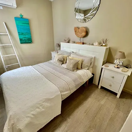 Driftwood בית נופש Es Grau